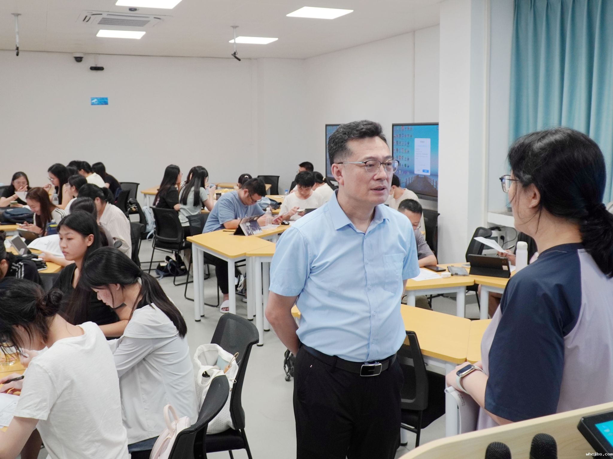 学校开展新学期教学工作全面检查