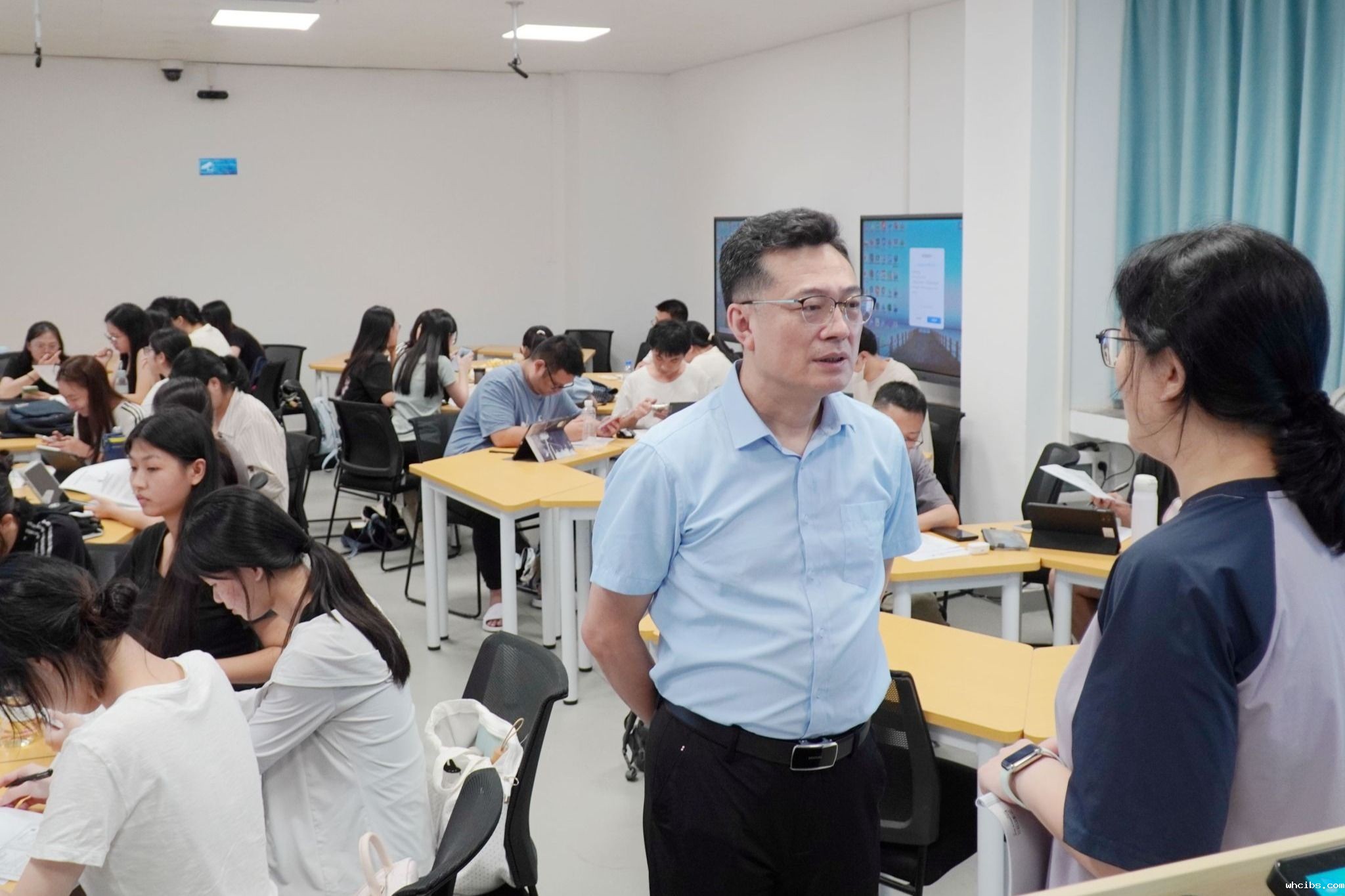 学校开展新学期教学工作全面检查